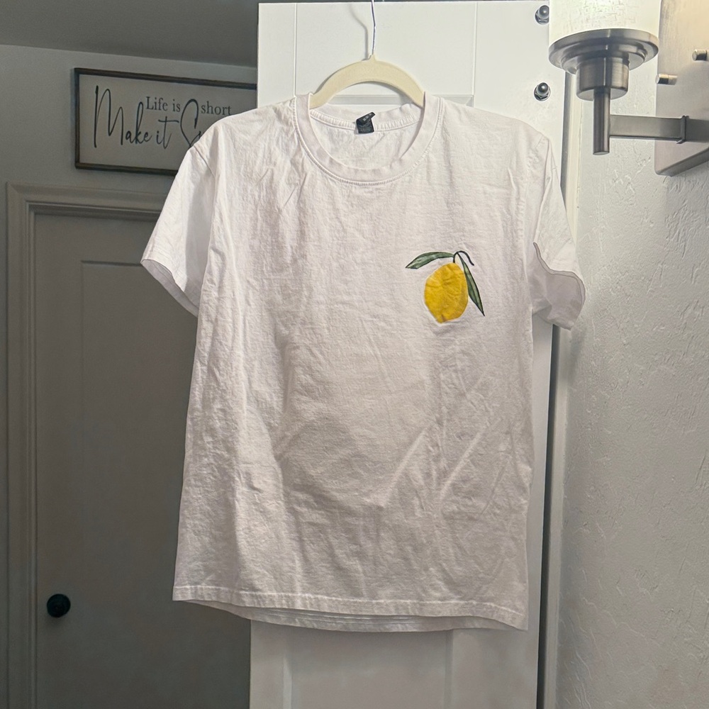 White woman’s T-Shirt with Lemon Design